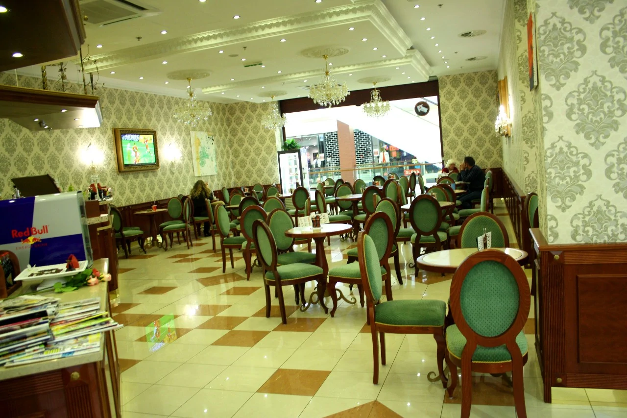 Royal Coffee Galerie Harfa